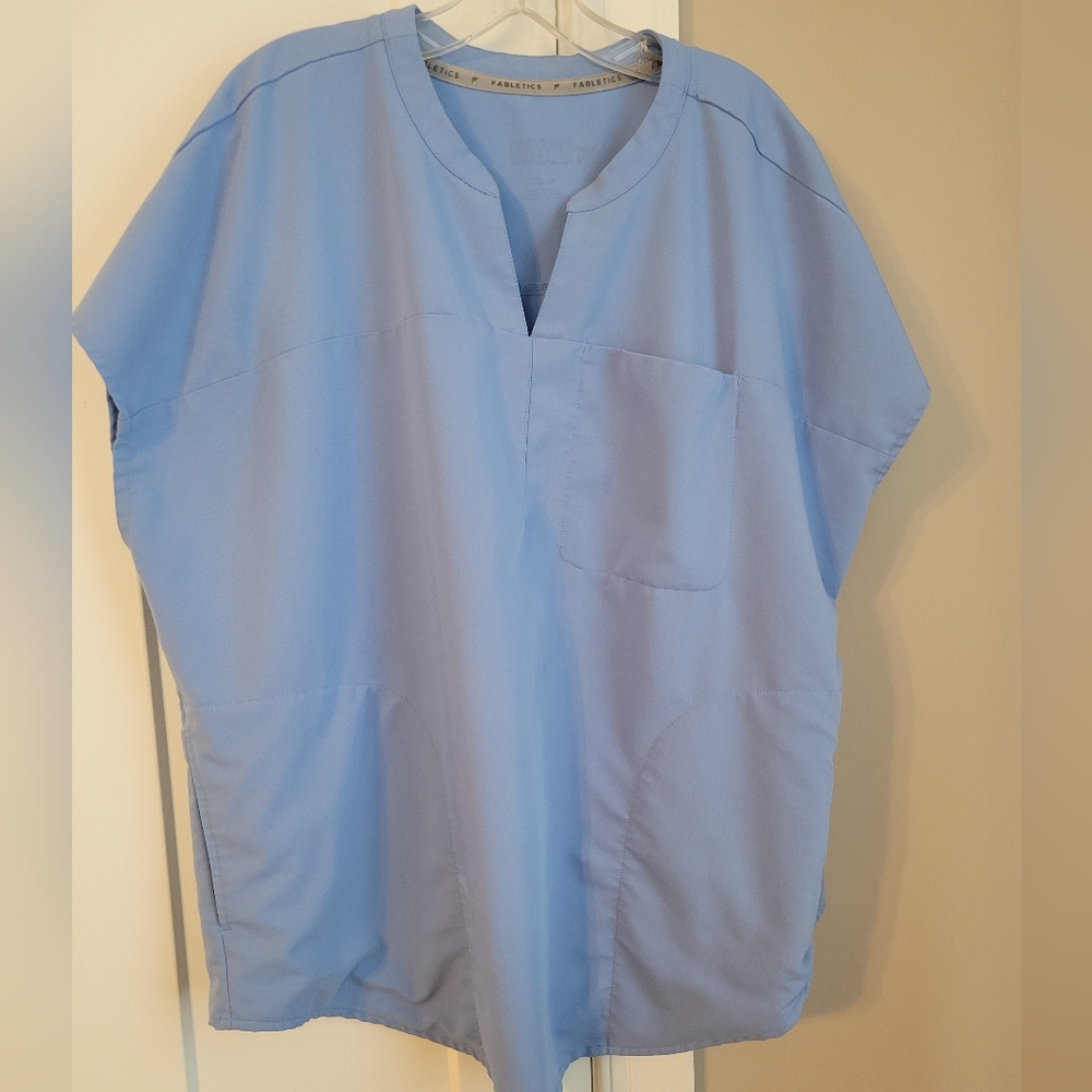 Fabletics Evolve Scrub Top Ceil Blue XXL